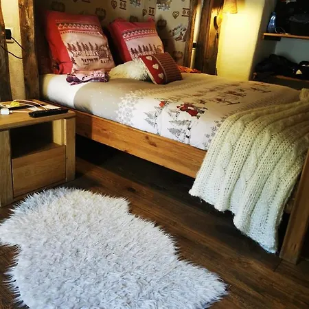 Maison Le Cler Bed and Breakfast