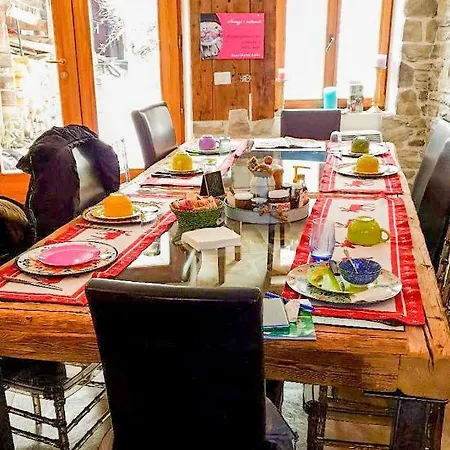 Maison Le Cler Nocleg ze śniadaniem 3*